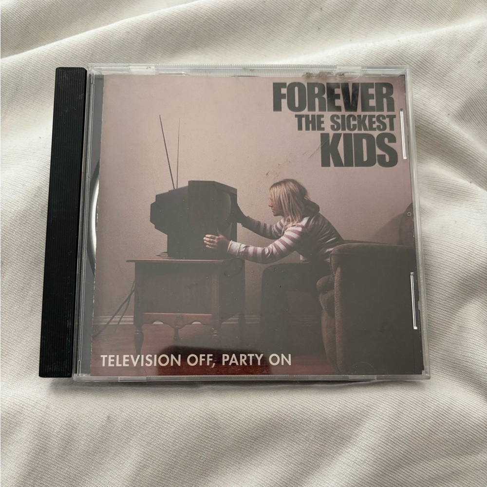 Forever The Sickest Kids Television off Party on Rock CD EP RARE Universal